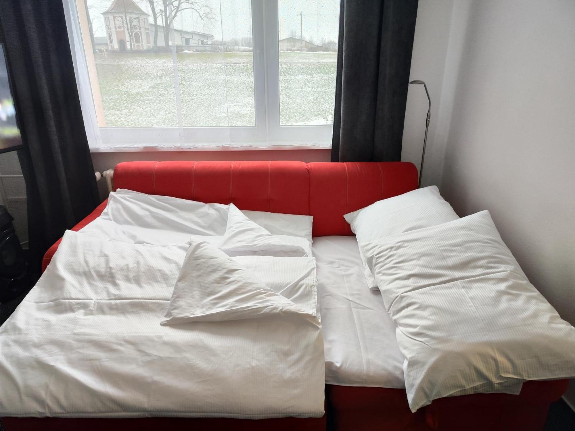 Rokytnicka Apartment *